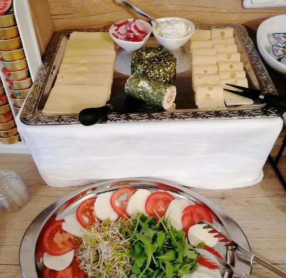 Bed and Breakfast Ferienwohnungen Und Zimmer Yassi