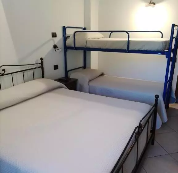 هتل Agriturismo Le Prata