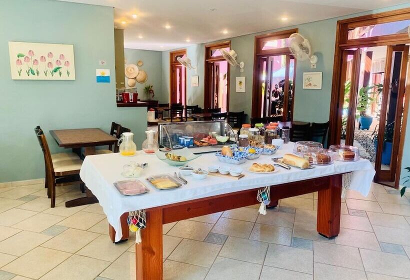 ペンション Pousada Brigitte