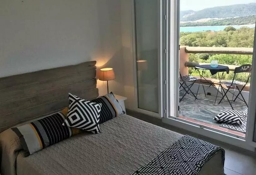 Residence Bellavista à Santa Giulia, Proche De La Plage Et Vue Mer
