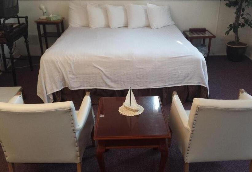 旅馆 Harbor Haus Inn & Suites