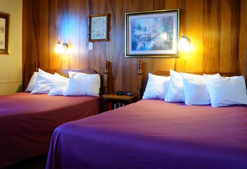 旅馆 Harbor Haus Inn & Suites