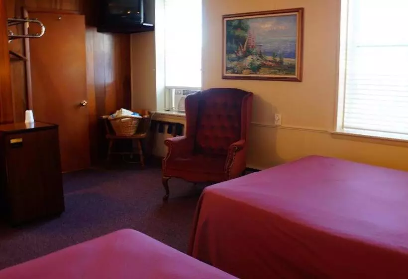 ユースホステル Harbor Haus Inn & Suites