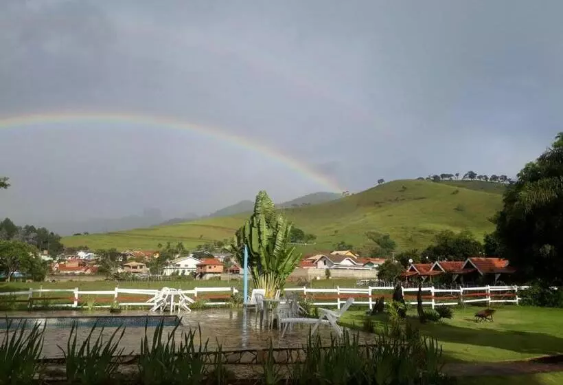 ユースホステル Pousada Chalés Da Estalagem