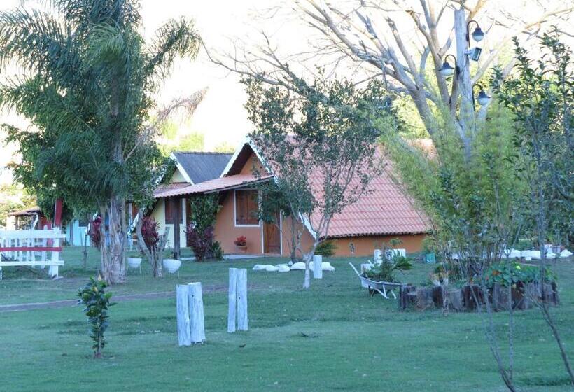 Общежитие Pousada Chalés Da Estalagem