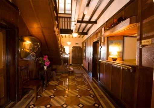 بنسيون Coolcower House