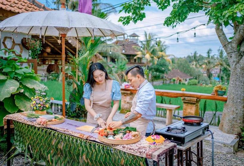 Pensión Nur Guest House By Purely