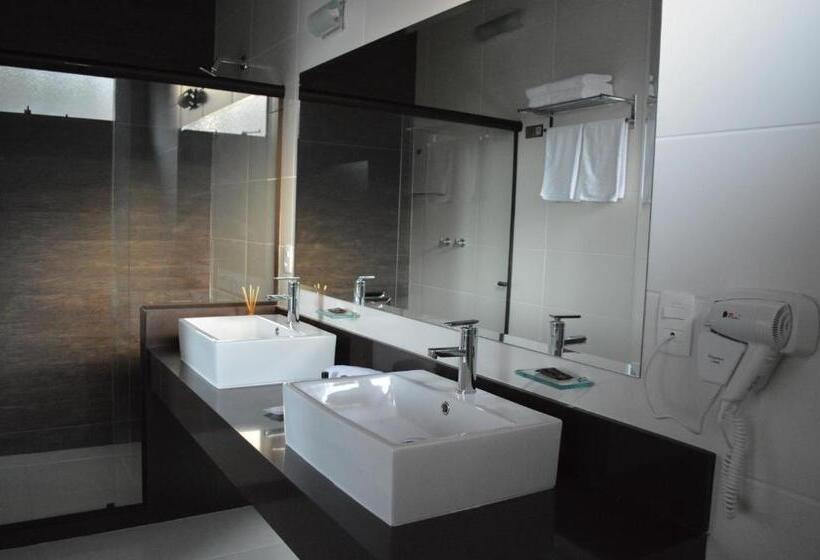 פנסיון Pousada Terê Parque