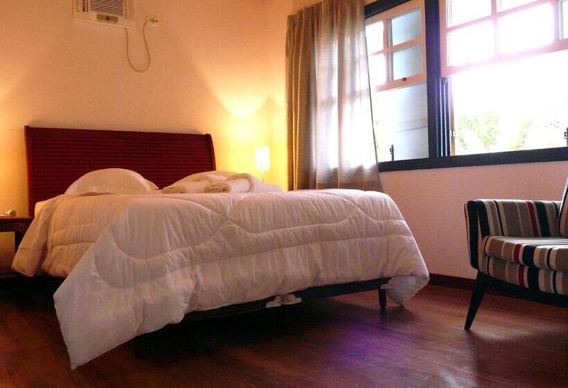 פנסיון Pouso Da Chica