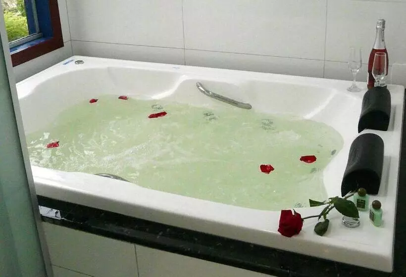 Majatalo Pouso Da Chica