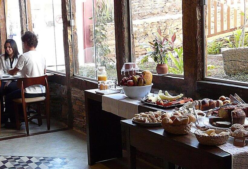 פנסיון Pouso Da Chica