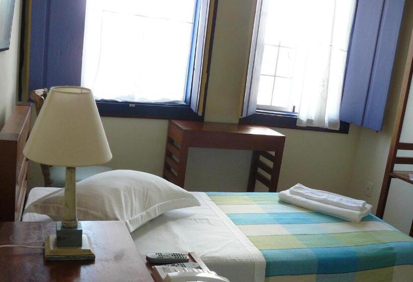 פנסיון Pouso Da Chica