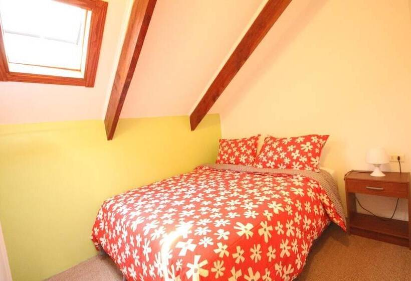 پانسیون Pucontours Hostal Hostel