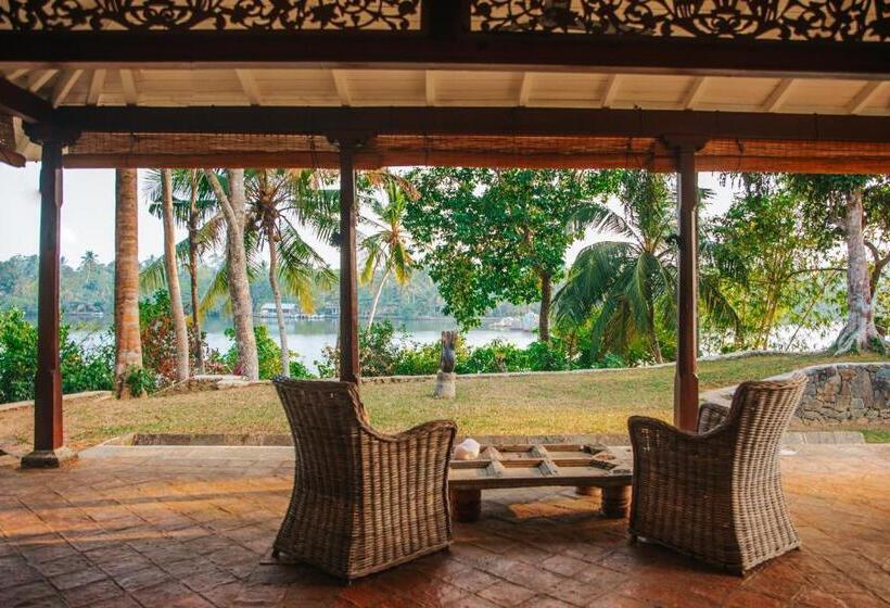 פנסיון Villa Karamoja