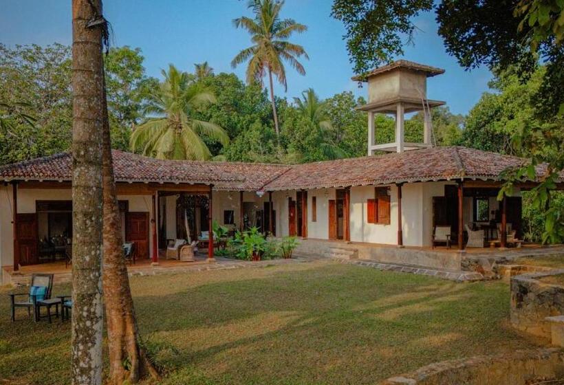 פנסיון Villa Karamoja