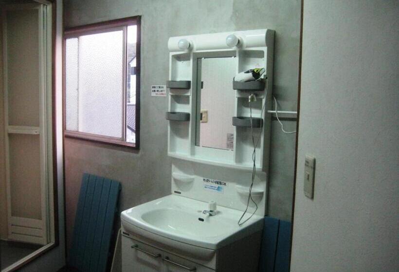 ペンション Yukaina Nakamatachi