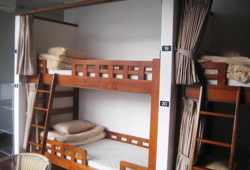 ペンション Yukaina Nakamatachi