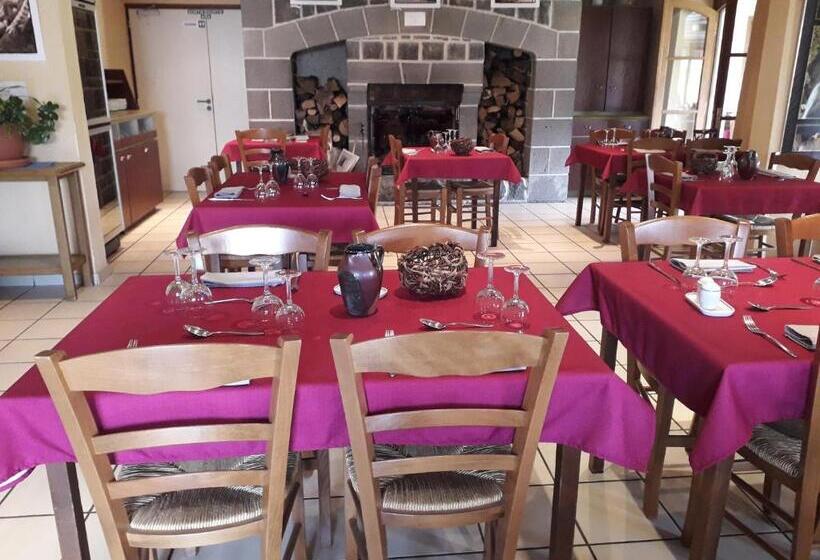 ユースホステル Auberge De L Aspre