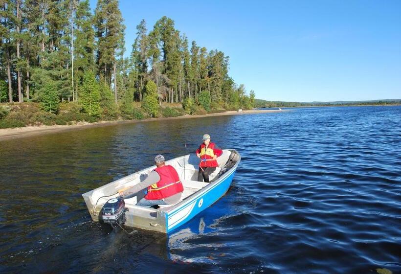 הוסטל Camp Taureau   Altaï Canada