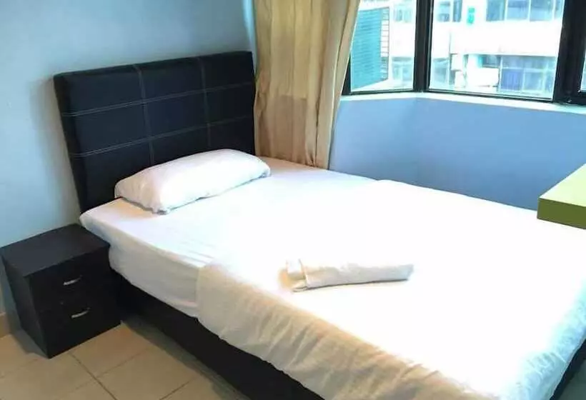 Retkeilymaja Miri Budget Inn