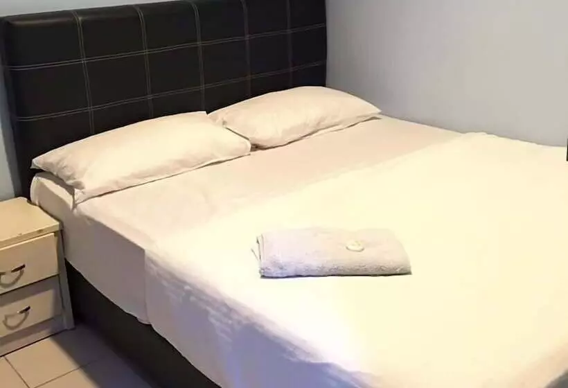 Retkeilymaja Miri Budget Inn