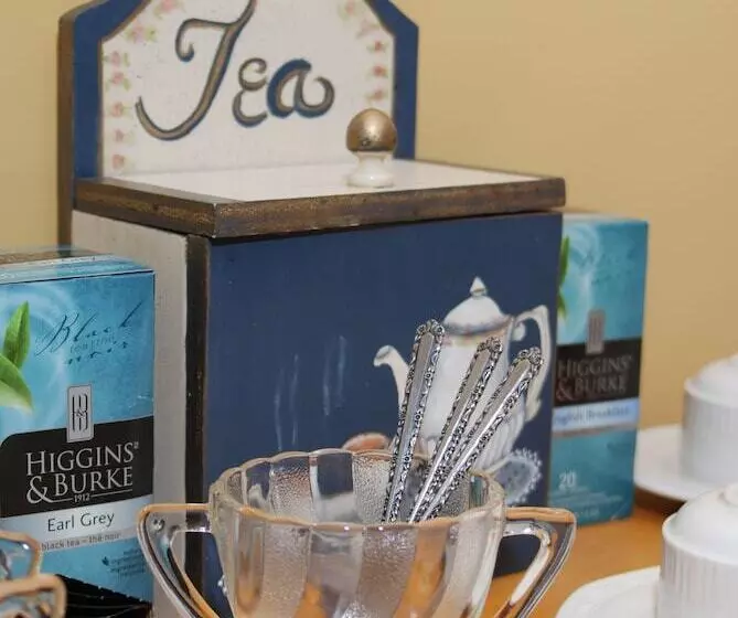 Retkeilymaja Shining Waters Country Inn