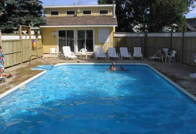 Retkeilymaja Shining Waters Country Inn