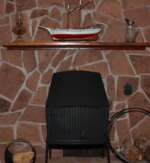 هاستل Shining Waters Country Inn