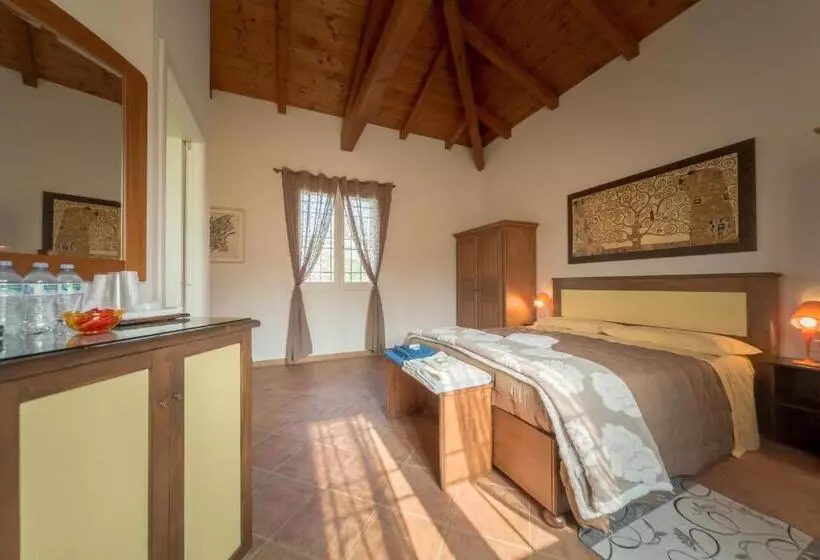 هتل Agriturismo Primaluna