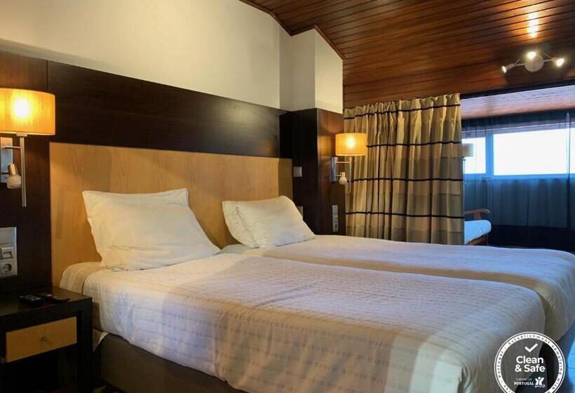 Пансион Discovery Apartment Carnaxide