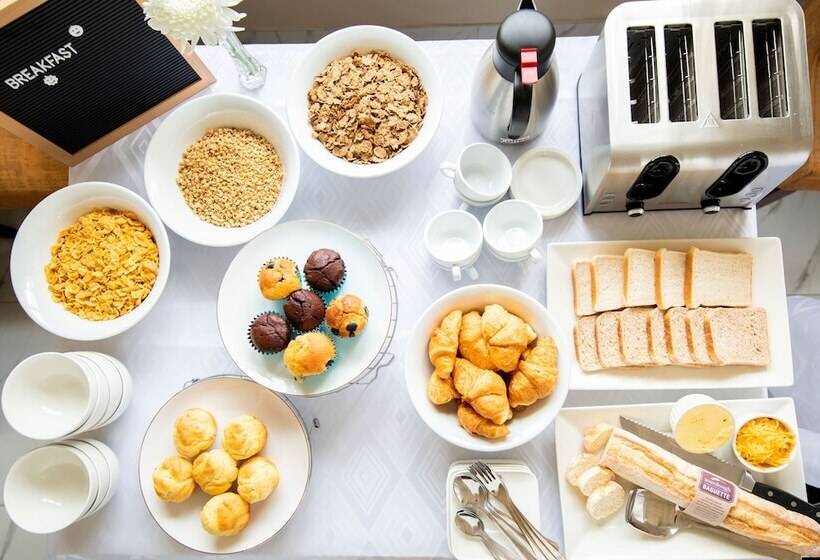 פנסיון Dolphin Bay Boutique Hotel And Spa