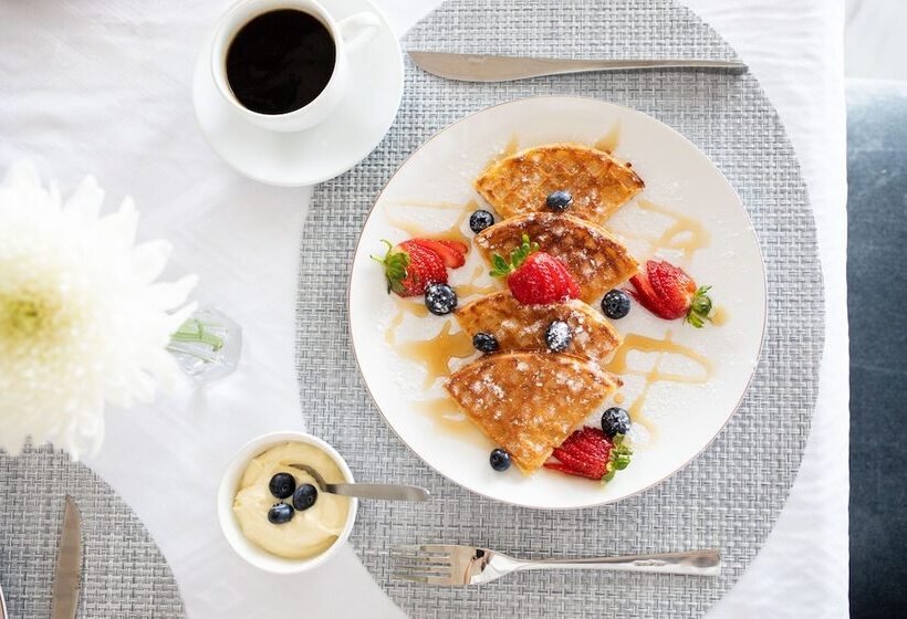 פנסיון Dolphin Bay Boutique Hotel And Spa