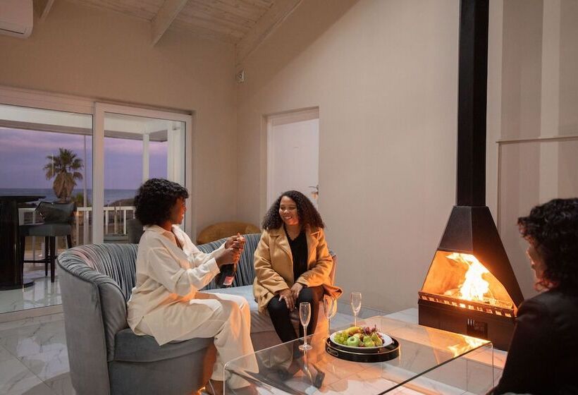 פנסיון Dolphin Bay Boutique Hotel And Spa