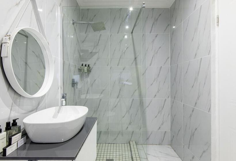 פנסיון Dolphin Bay Boutique Hotel And Spa