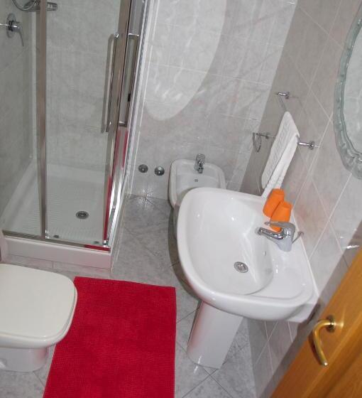 펜션 In Tracastello   Air Cond   Parking Not Included