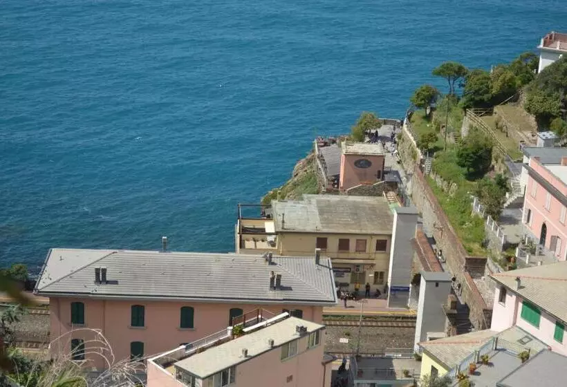 ペンション In Tracastello   Air Cond   Parking Not Included