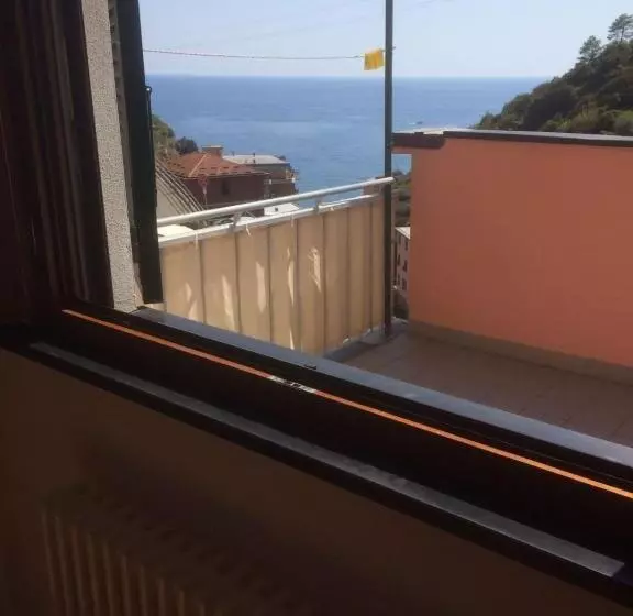 ペンション In Tracastello   Air Cond   Parking Not Included