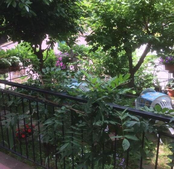 펜션 In Tracastello   Air Cond   Parking Not Included