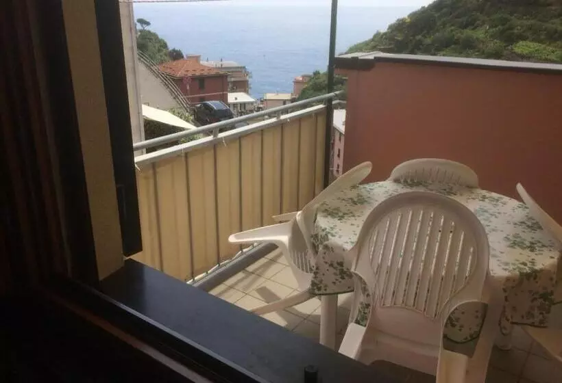 ペンション In Tracastello   Air Cond   Parking Not Included