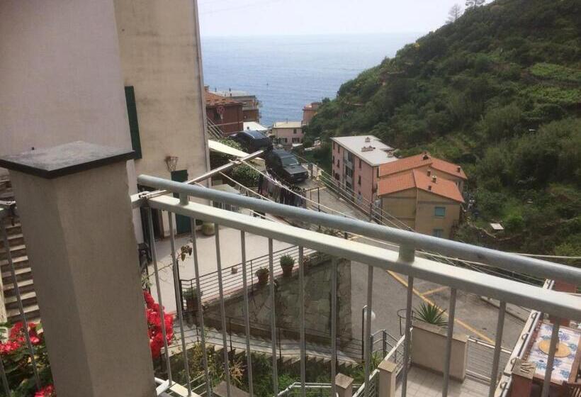 펜션 In Tracastello   Air Cond   Parking Not Included