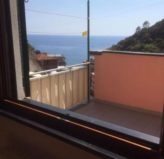 ペンション In Tracastello   Air Cond   Parking Not Included