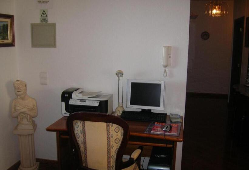 פנסיון Residencia Ana