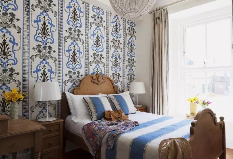 Majatalo The Townhouse Strand