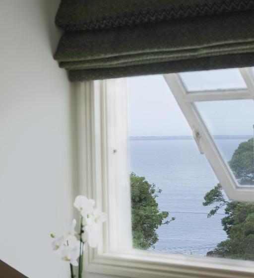 بنسيون The Townhouse Strand