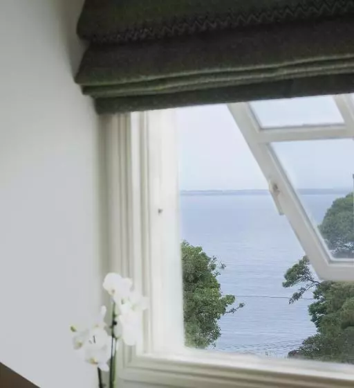 Majatalo The Townhouse Strand