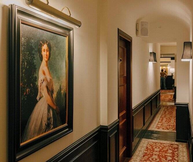 בית מלון כפרי The Couper Condotti