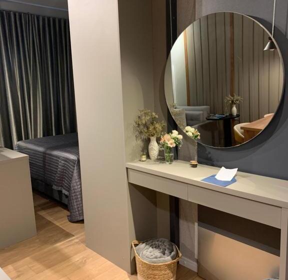 בית מלון כפרי Stay Batel Luxo Em Curitiba