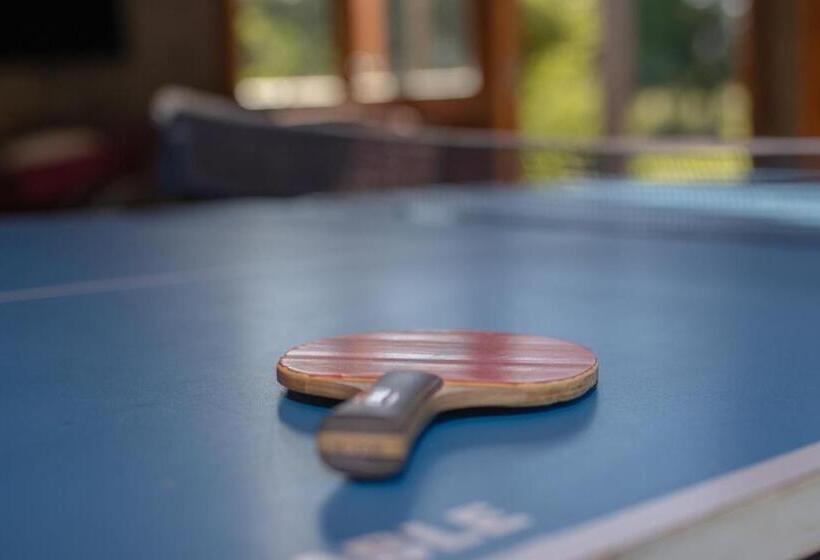 ユースホステル Hostal Canela