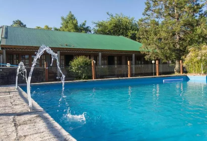 Retkeilymaja Hostal Canela