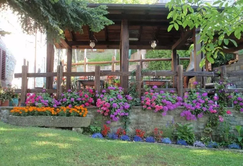 ホテル Agriturismo Flora